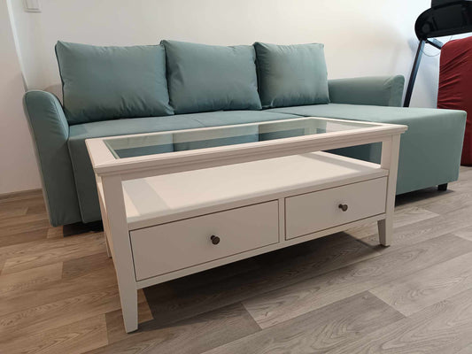 Montáž - Stoly/stolky